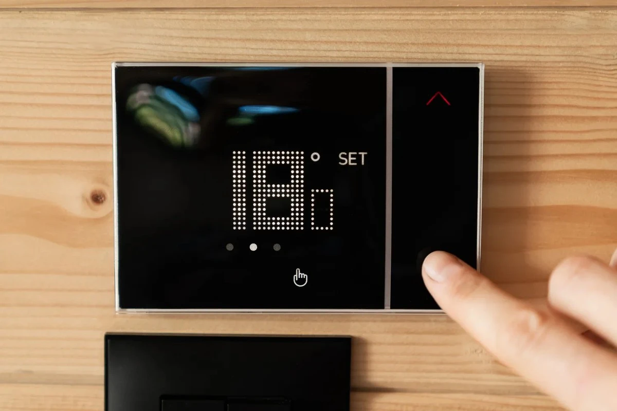 Adiós a los 19 grados: por qué tu casa en España necesita más calor (y cómo ahorrar en la factura)