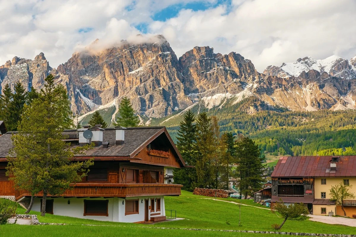 El hotel sobre las nubes: tres países en un vistazo desde tu ventana