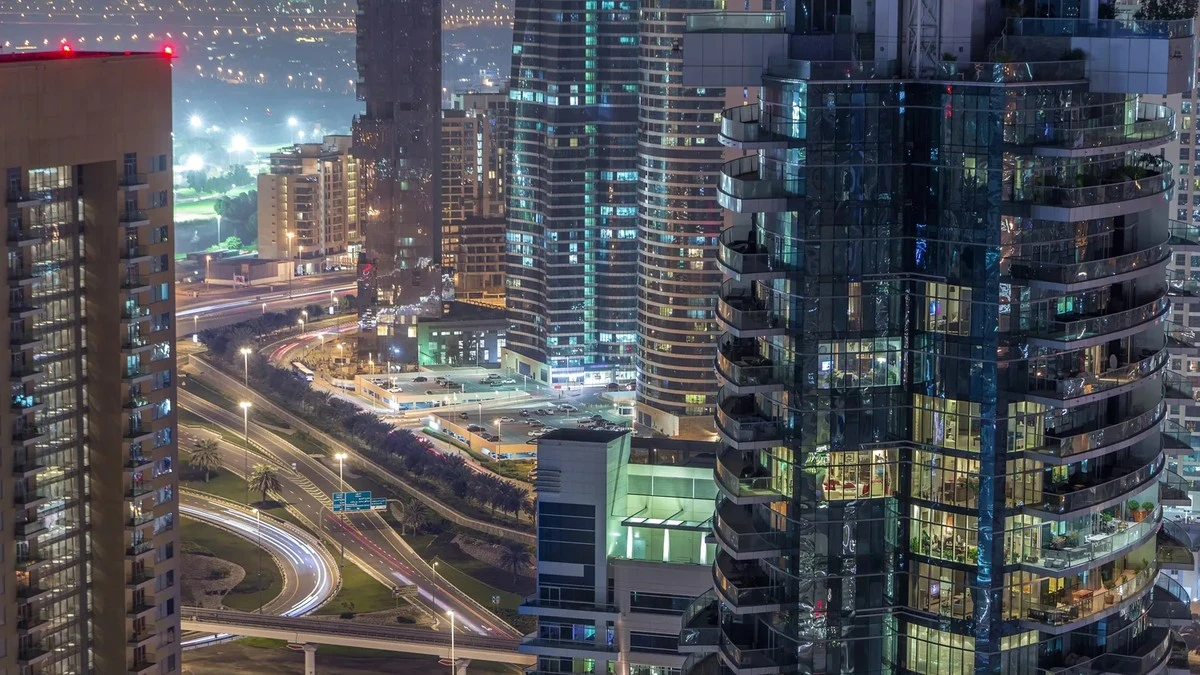 Calles europeas ahogadas: adiós a los coches pequeños, hola a los nuevos peajes.