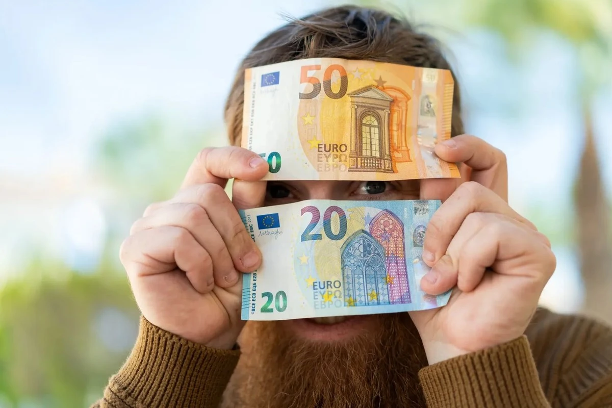 Adiós a la austeridad: Febrero impulsa la fortuna de tres signos del zodíaco