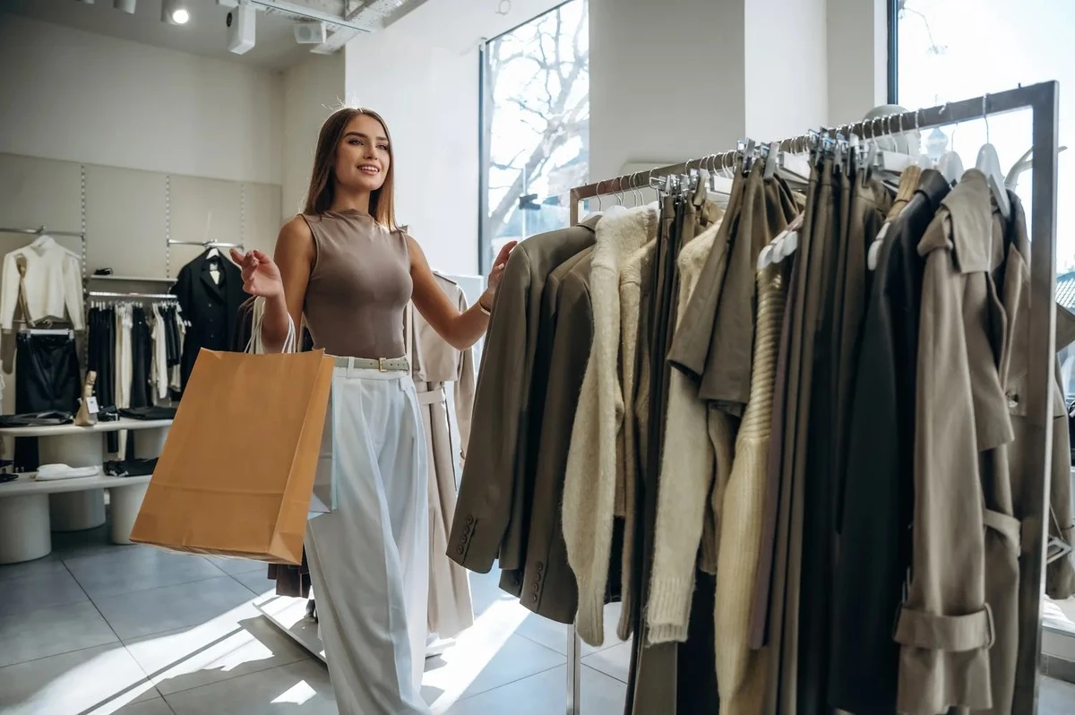 La ilusión del gusto: cómo las marcas de lujo programan nuestros deseos sin que nos demos cuenta