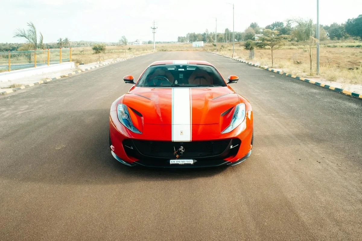 Ferrari Amalfi Spider: la dosis de adrenalina V8 que estabas esperando con techo retráctil
