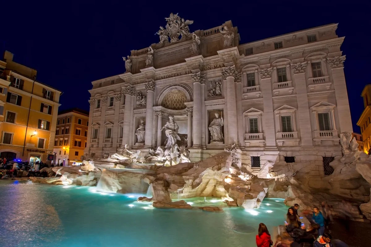 Roma cobra 2 euros por acercarse a la Fontana di Trevi: turistas chocan, pero la ciudad defiende la medida
