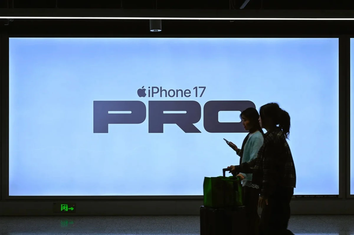 El verdadero significado de la "i" en iPhone: mucho más que un nombre