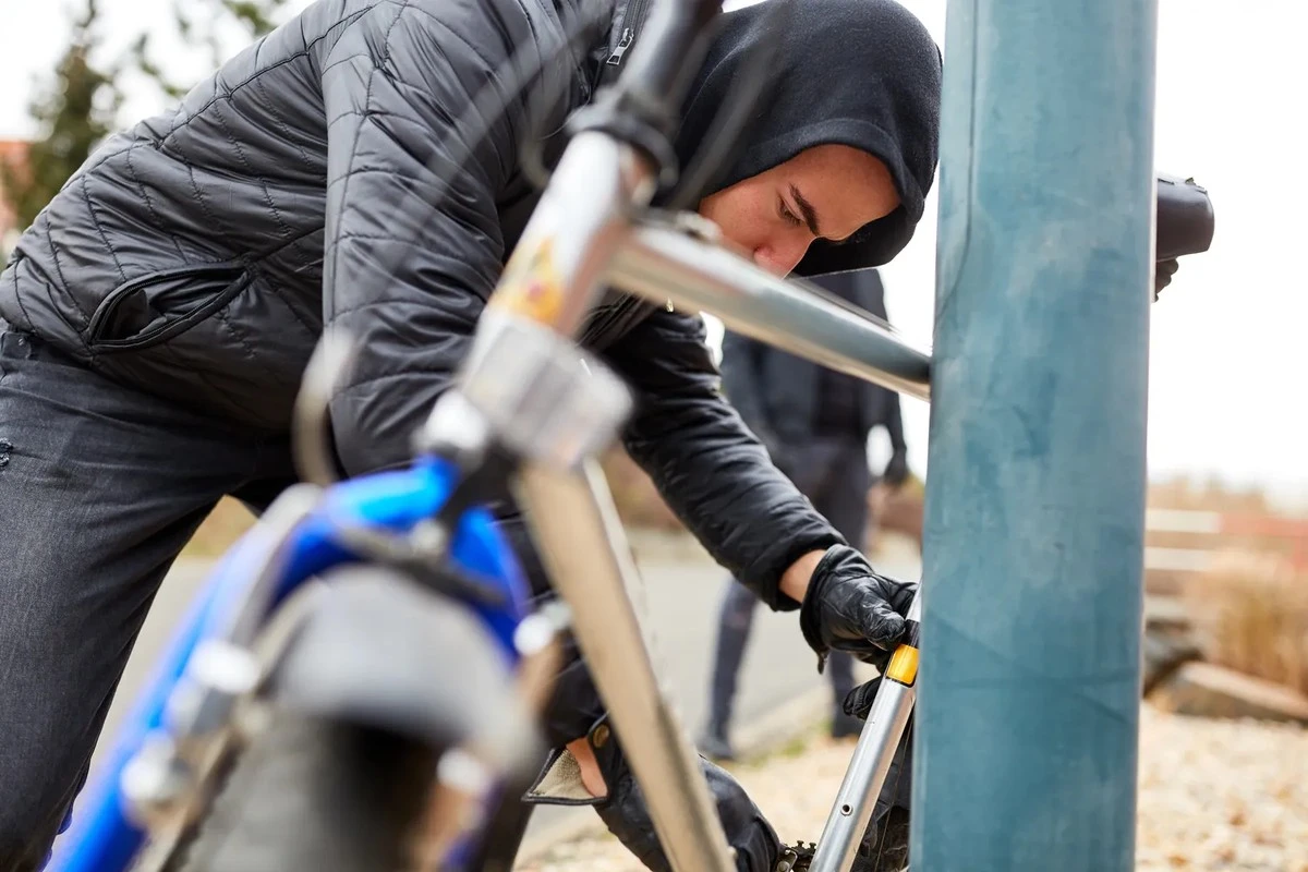 La ingeniosa táctica de un ex ladrón para proteger tu bicicleta en 5 segundos