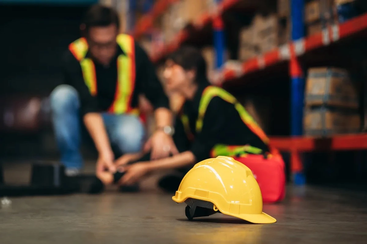 Los 18 fallecidos en trabajos aumentaron la alerta en Lituania: las profesiones con mayor riesgo en 2025