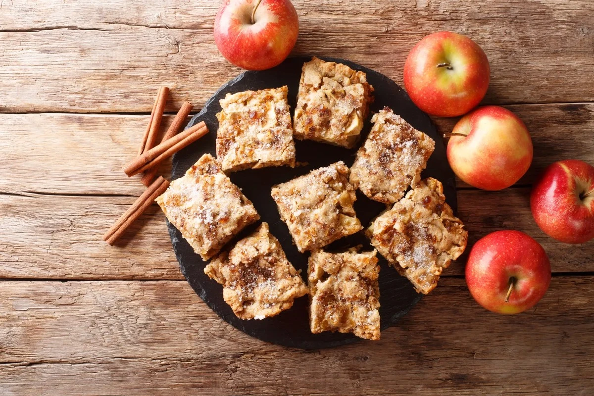 Galletas caseras de manzana y miel con un toque español