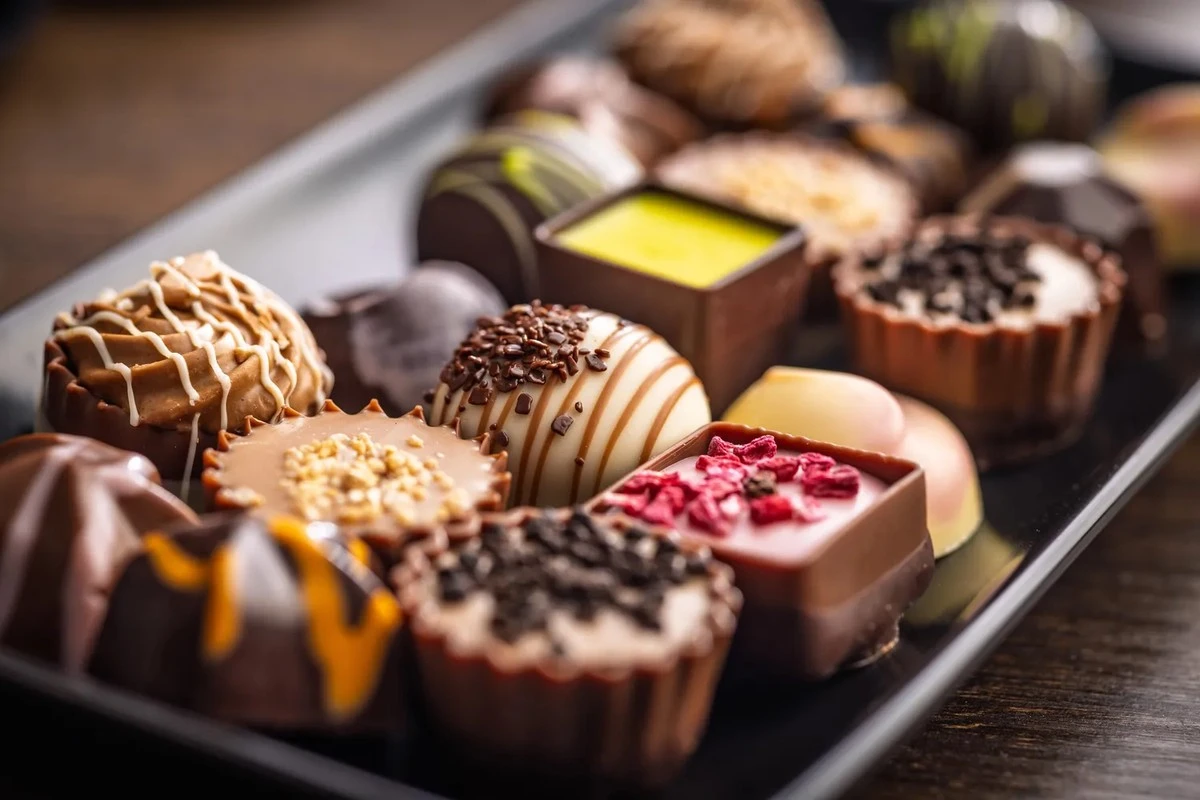 El antojo de dulces a media tarde no es debilidad, es una señal del cuerpo: este simple cambio lo silencia