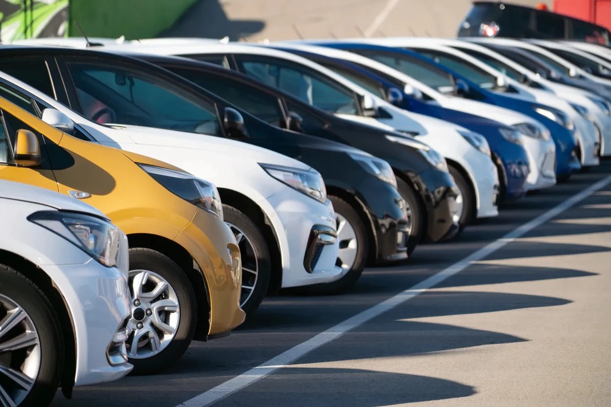 Histórico acuerdo India-UE: Adiós a los aranceles del 110% para coches de lujo